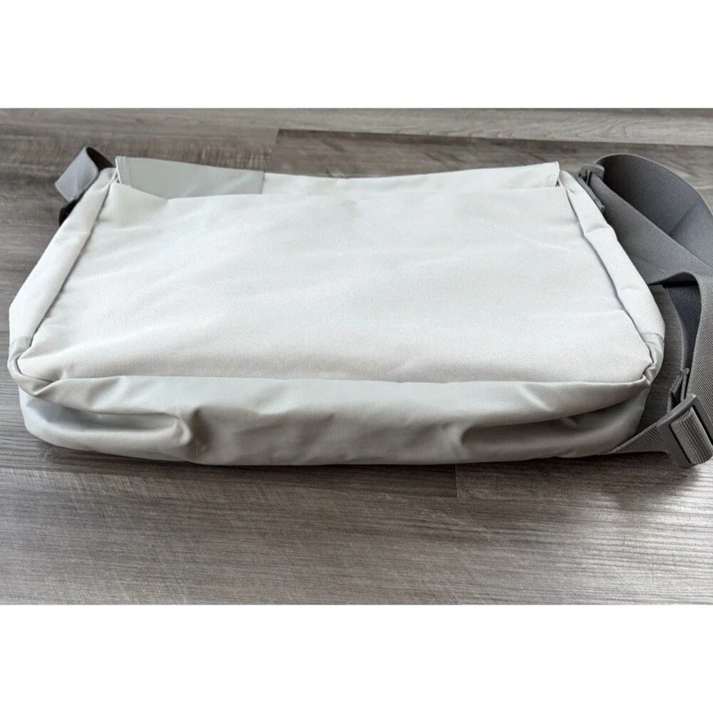 KEEN Hybrid Transport Messenger Bag Gray Nylon Crossbody Laptop Commuter 13x15.5